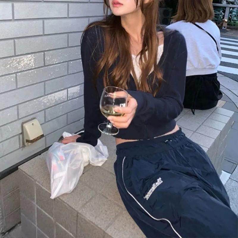 推荐美式复古风针织衫女秋季2025新款设计感条纹撞色拉链开衫长袖,女装/女士精品,毛针织衫,淘宝优惠券,粉丝福利购,淘宝优惠卷