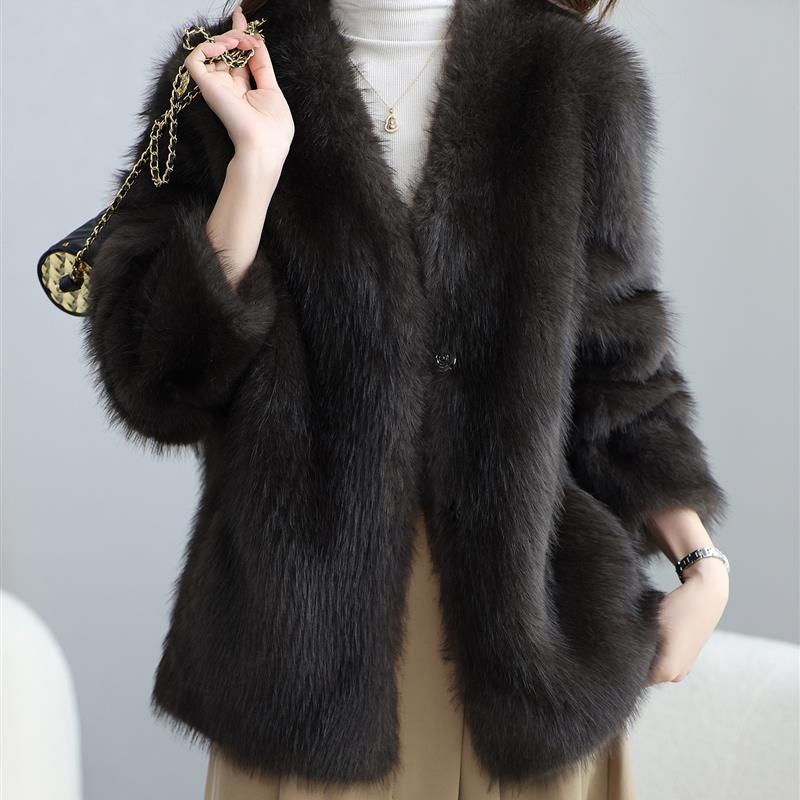 2025秋冬新款皮草女短款外套圆领名媛风皮毛一体环保水貂貂皮大衣