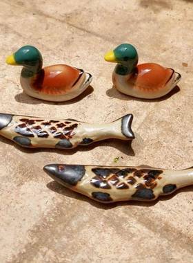 鸭子秋刀鱼日式筷子架可爱水果蔬菜陶瓷筷子托微景观餐饮店铺摆件