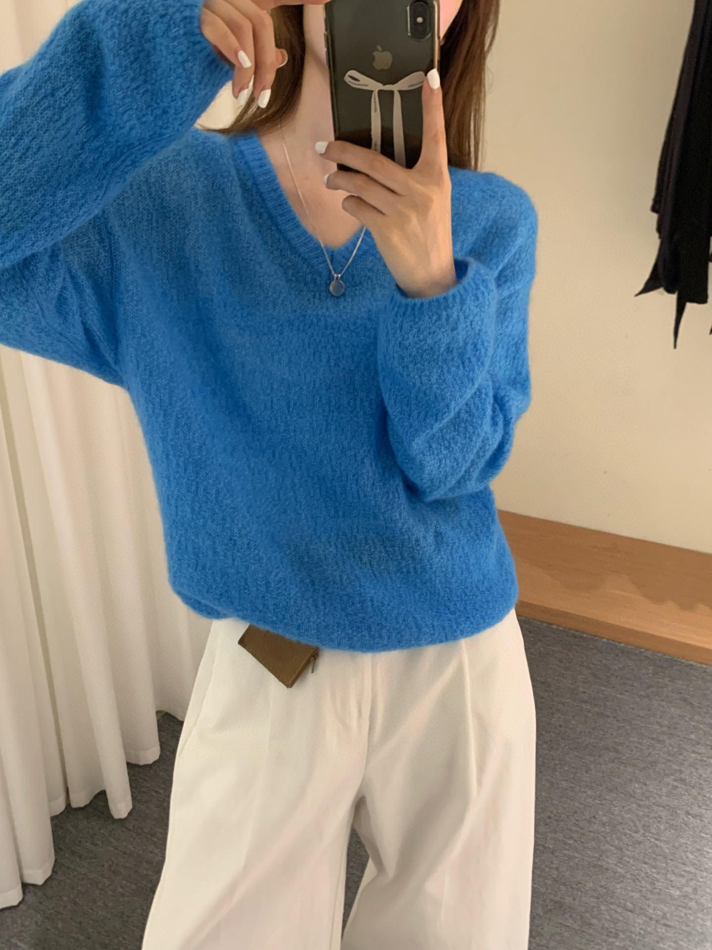非真实价格：法式慵懒风v领衣女奶fufu宽松外穿套头针织衫冬