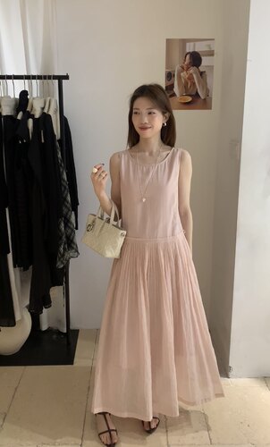 非真实价格：韩国Chic气质温柔小女人设计感时髦休闲连衣裙