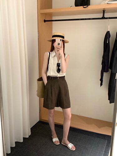 非真实价格：韩国Chic新款韩版时尚百搭显瘦高腰直筒阔腿短裤女