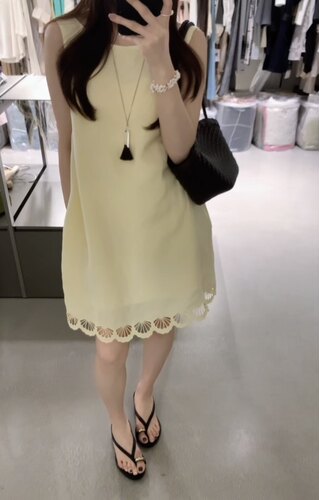 非真实价格：韩国Chic气质温柔小女人设计感时髦休闲连衣裙