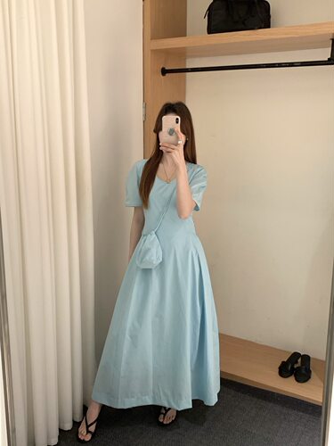 非真实价格：韩国Chic气质温柔小女人设计感时髦连衣裙配包包