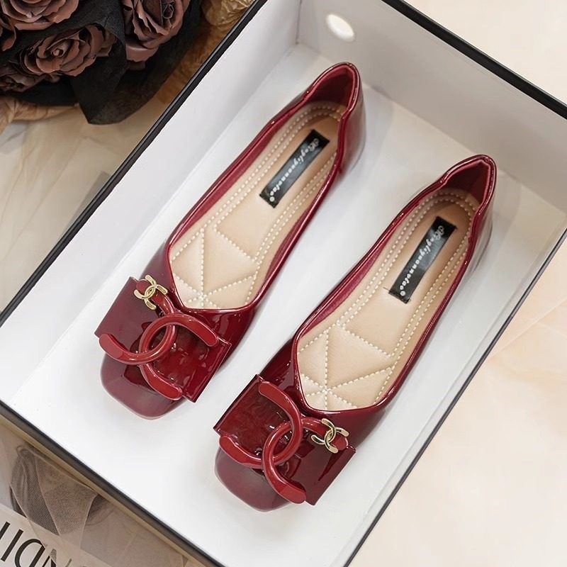 2025酒红色漆皮单鞋女春方头百搭软底豆豆鞋肥宽脚胖大码平底鞋43,女鞋,浅口单鞋,淘宝优惠券,粉丝福利购,淘宝优惠卷