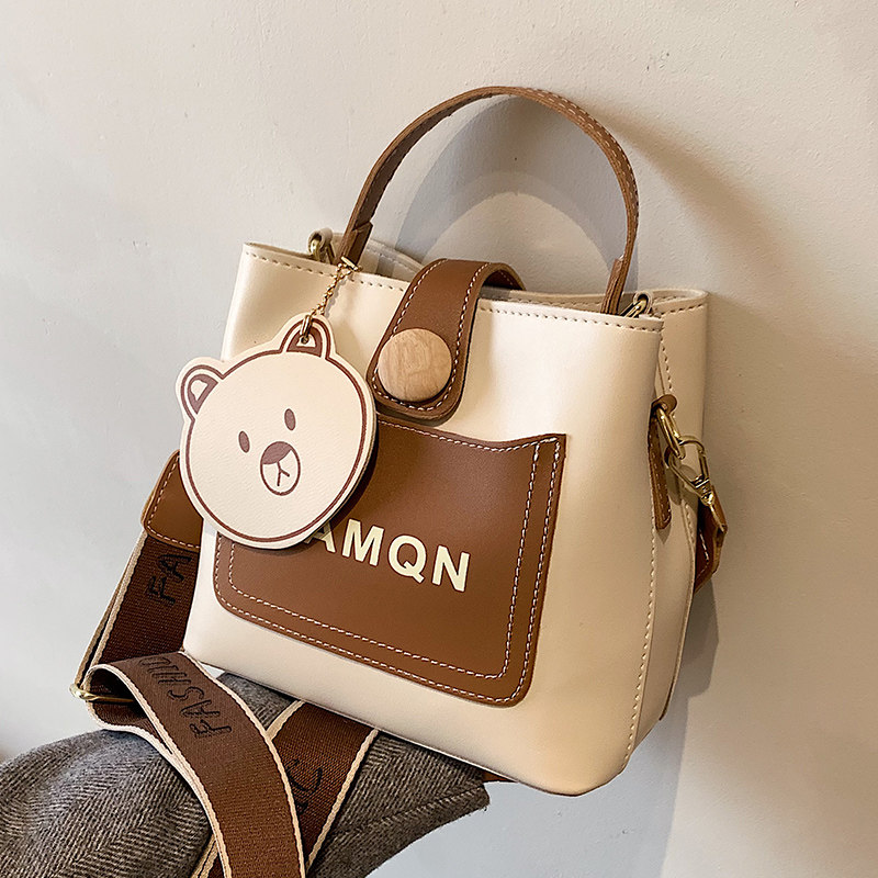 今年流行包包女士2024新款高级感百搭大容量水桶包通勤手提包斜跨,箱包皮具/热销女包/男包,通用款女包,淘宝优惠券,粉丝福利购,淘宝优惠卷