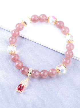 粉色草莓水晶手链女招桃花转运单圈貔恘手工串珠简约手链闺蜜礼物