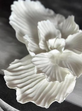 新中式侘寂风售楼处牡丹花朵陶瓷样板房间书房玄关过道软装花瓶