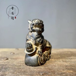 山西青石手工雕刻老虎吸水兽兽瑞兽狮子案头摆件家居装饰