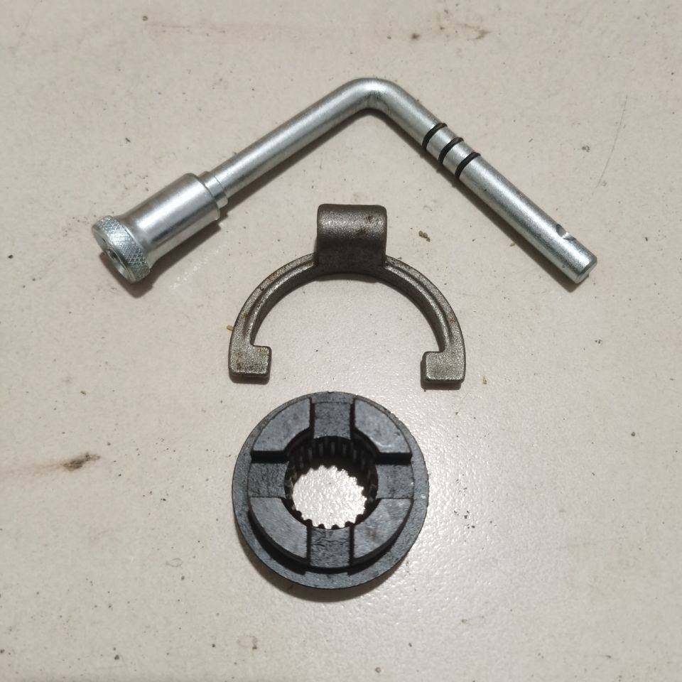 气泵链接盘连接轴东风常柴宁波奔野ct30气泵配件十字轴7字杆拨叉