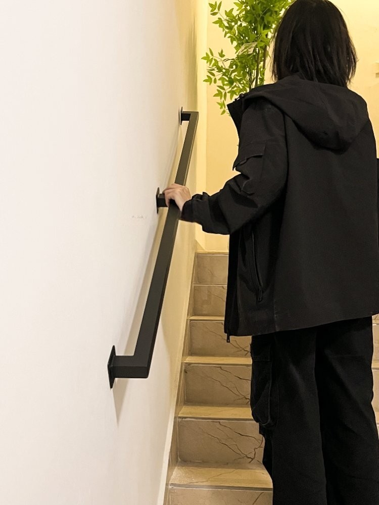 轻奢现代铁艺靠墙楼梯扶手别墅公寓医院走廊过道家用防护扶手栏杆,全屋定制,楼梯扶手,淘宝优惠券,粉丝福利购,淘宝优惠卷