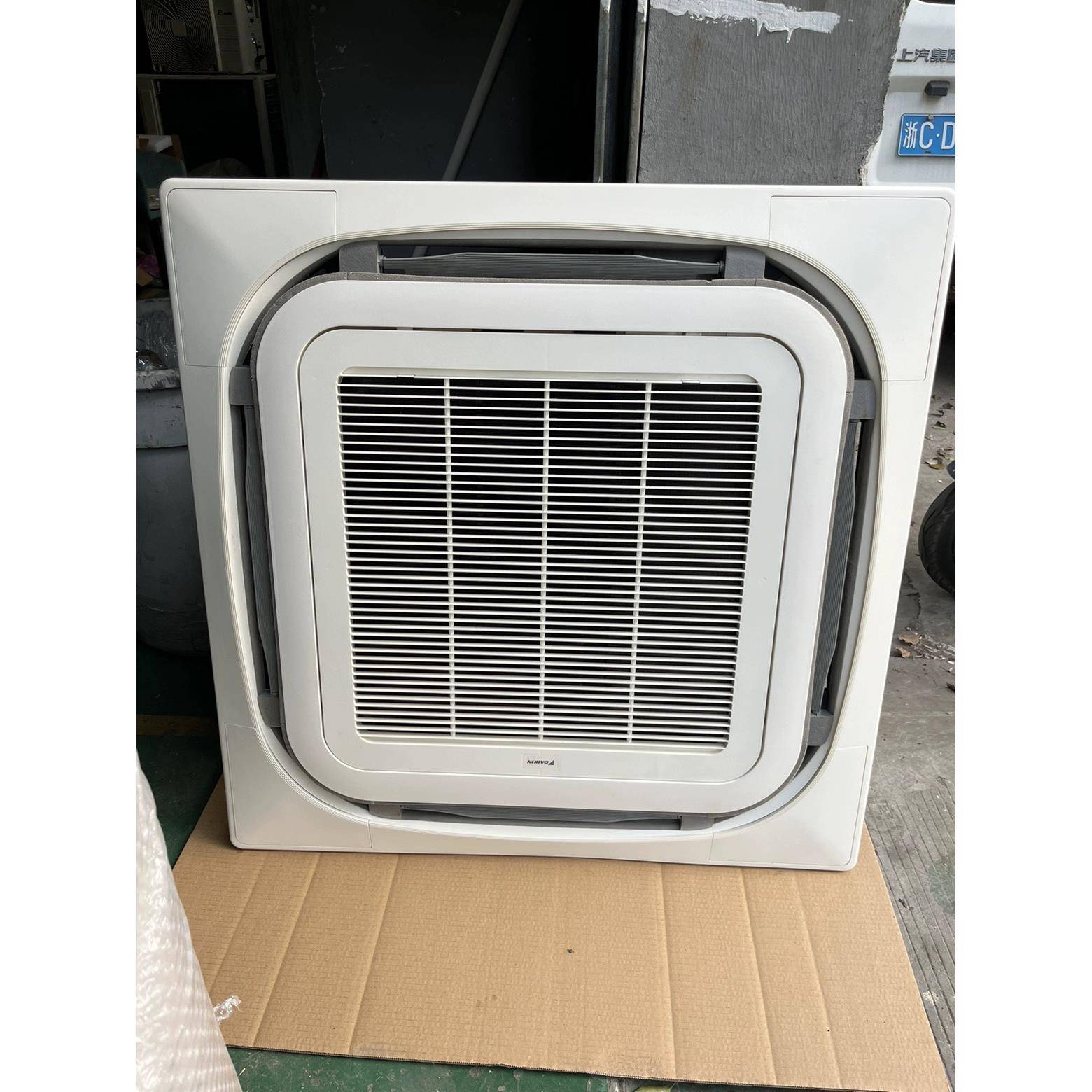 促销原装全新/翻新大金空调嵌机八面出风吸顶机面板