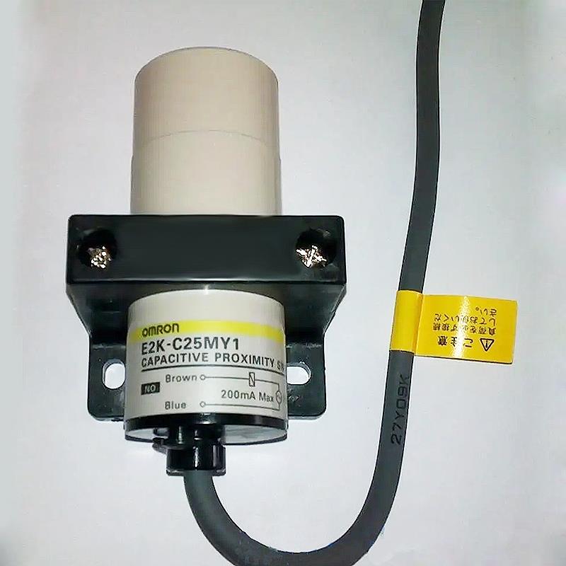 电容接近开关E2K-C25ME1检测非金属物体C25MF1传感器C25MY2玻璃