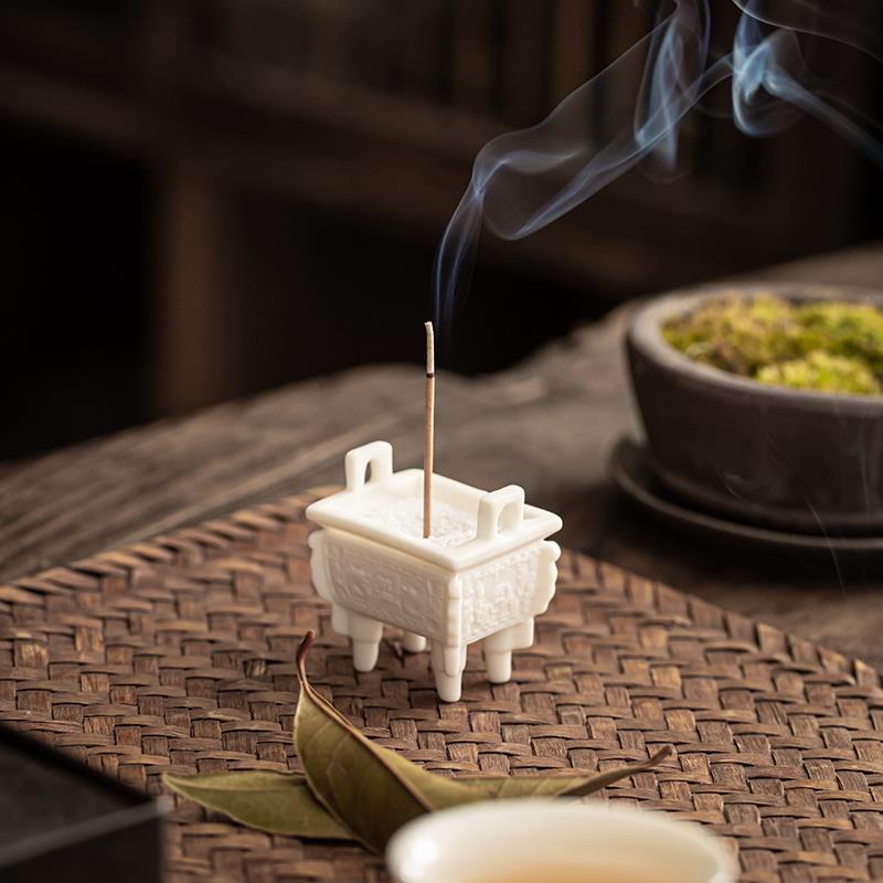 满点线香香插陶瓷白鼎狮耳三足香炉摆件熏香供佛家用室内香座香托