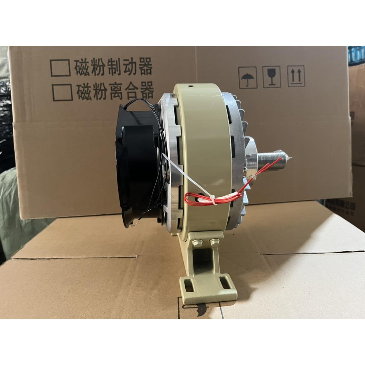 底座磁粉制动器单轴6~40Kg离合24V控制器电机测工机刹车气胀水冷