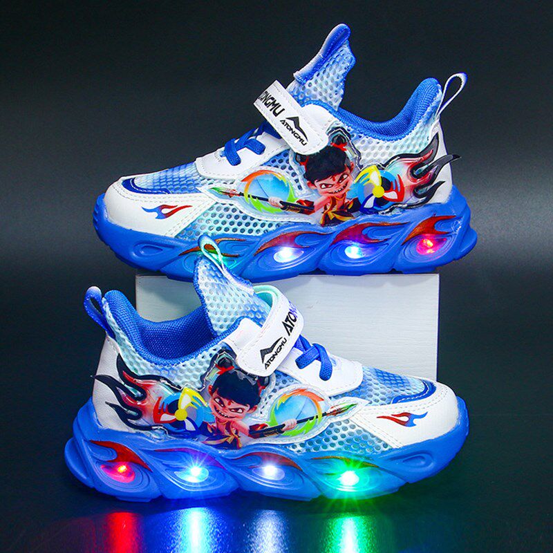 3春夏儿童鞋子男宝4闪灯5男孩男童漏网鞋薄款那咤哪吒童鞋发光6岁