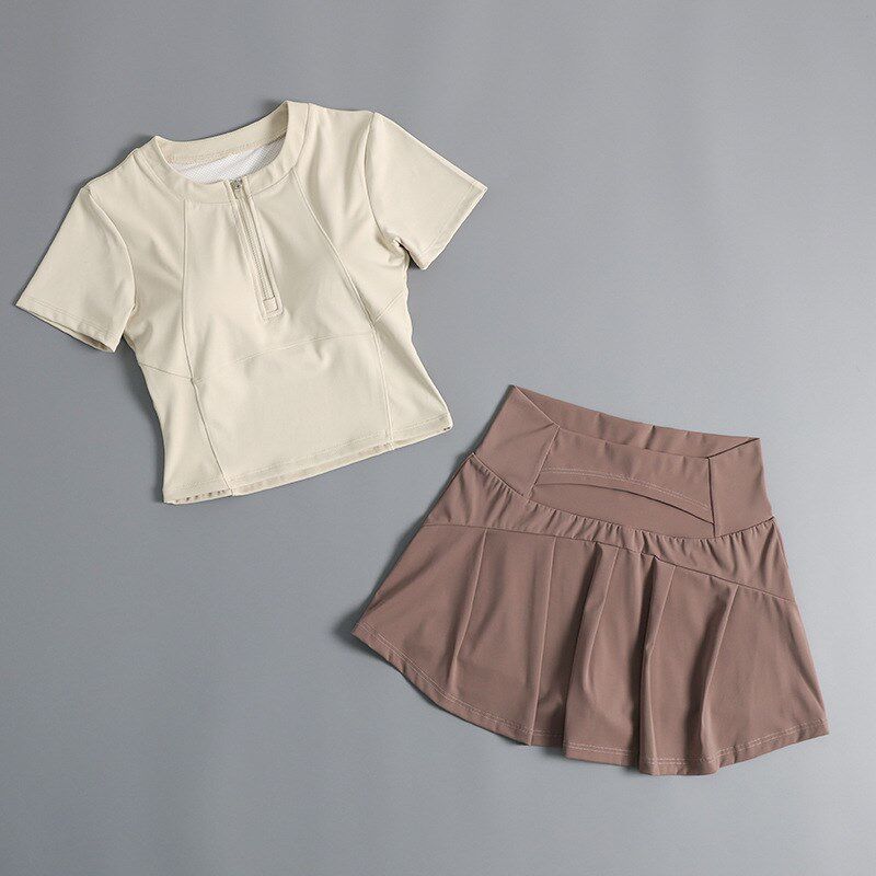 带胸垫瑜伽套装女夏季高级感健身衣普拉提羽毛球网球裙裤套装