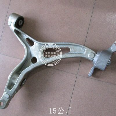 25202850下摆臂  胶0套适用R040肢臂悬挂0R级R3三角1R奔驰0 R3R3W