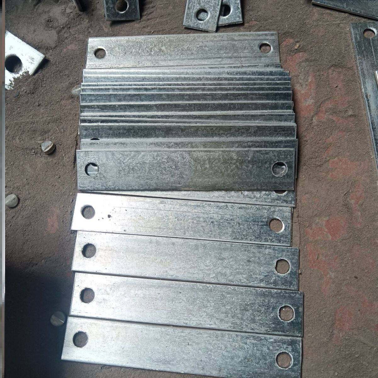 需定制带孔铁条带孔直条连接紧固配件固定铁片镀锌扁铁钢板冲孔直