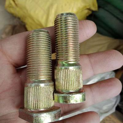 山东小装载机配件铲车配件莱工鲁工山宇明宇轮钢圈螺丝轮胎螺丝