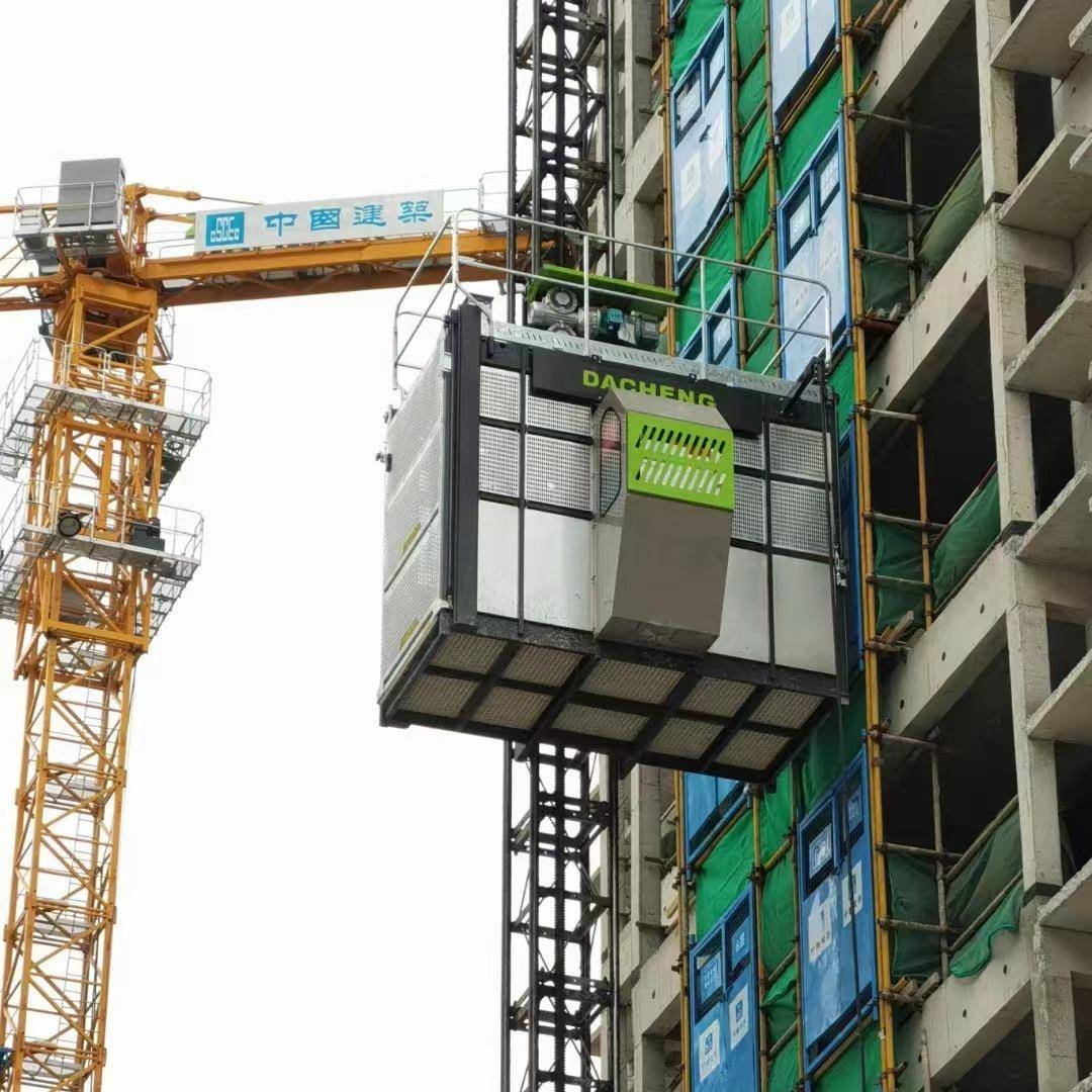 厂家直供工地升降机高空建筑施工吊笼智能遥控工地人货两用电梯