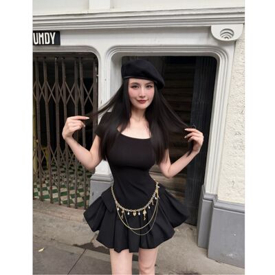 黑色赫本风显瘦上衣花苞裙套装