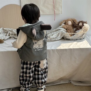 婴幼儿冬装婴儿秋冬款套装超萌韩系E卡通马甲痞帅男宝分体三件套