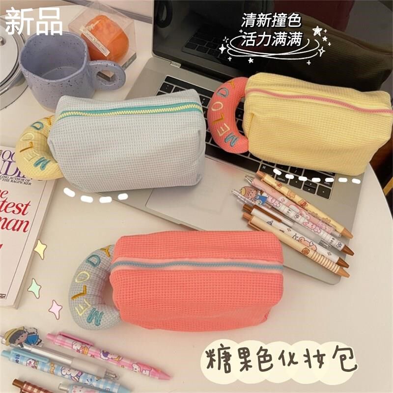 小白兔几高颜值可爱糖果色化妆笔袋女便携包大容量手提洗漱收纳包
