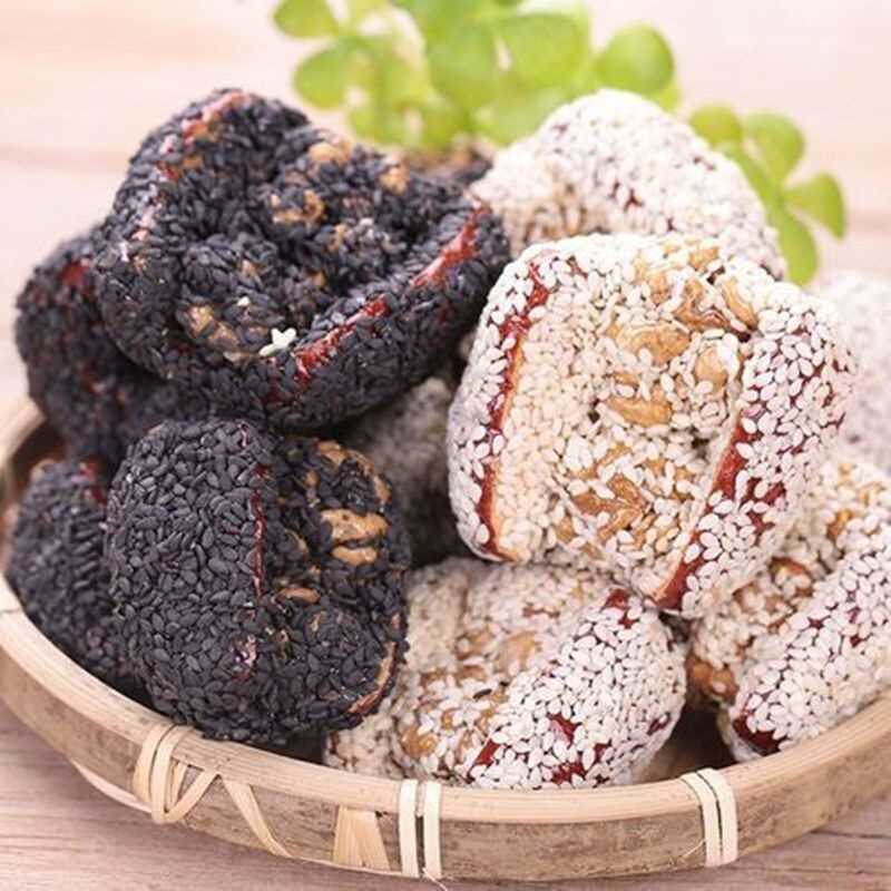 芝麻红枣夹心核桃仁礼盒装新疆和田玉枣六星大枣抱抱果