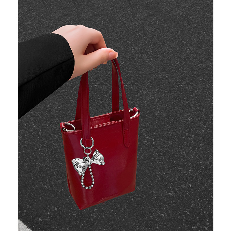 装手机的小挎包ins时尚红色单肩手提包女2025新款高级.感迷你包包