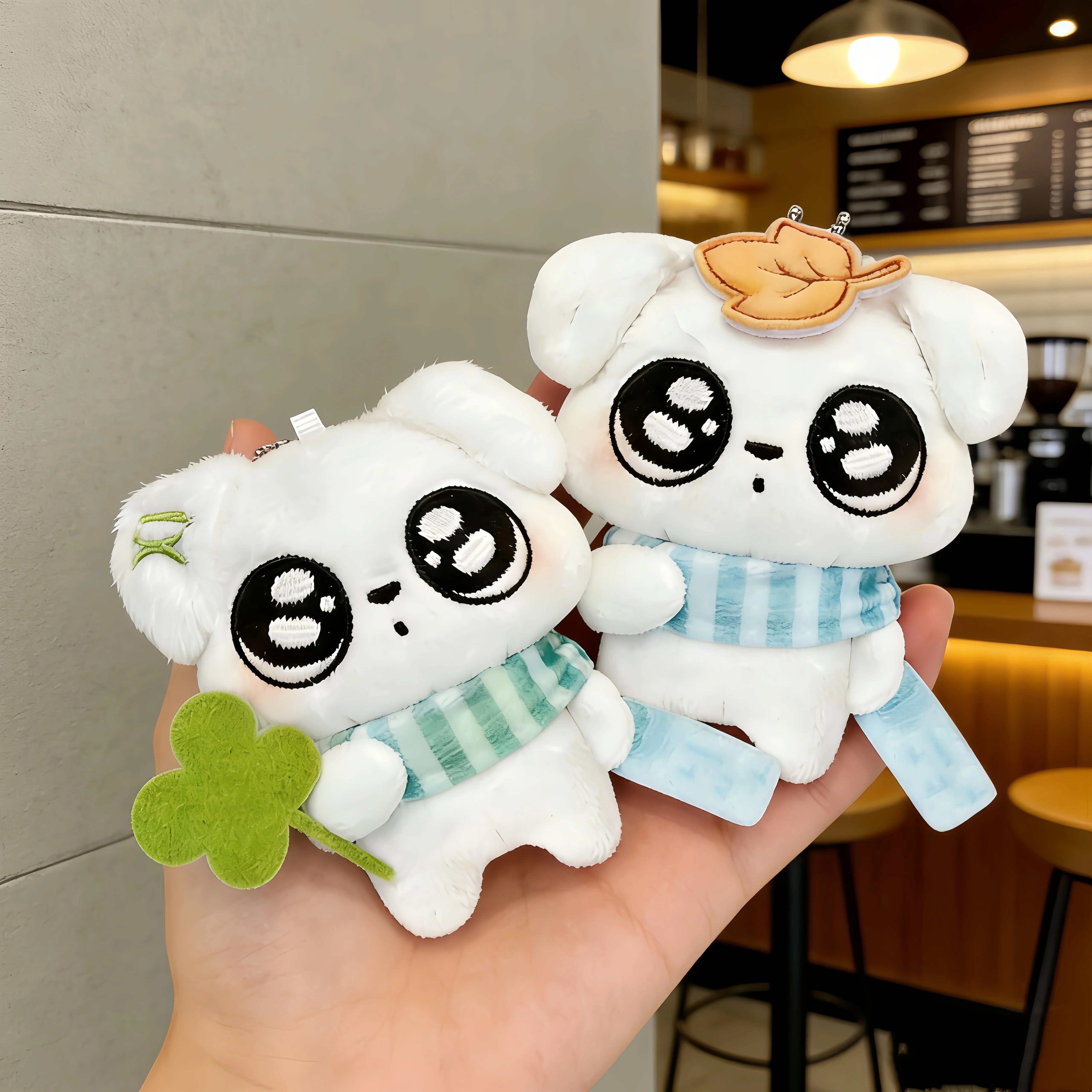 四叶草小狗毛绒玩偶情侣包挂件创意枫叶可爱小狗钥匙扣幸运手机链