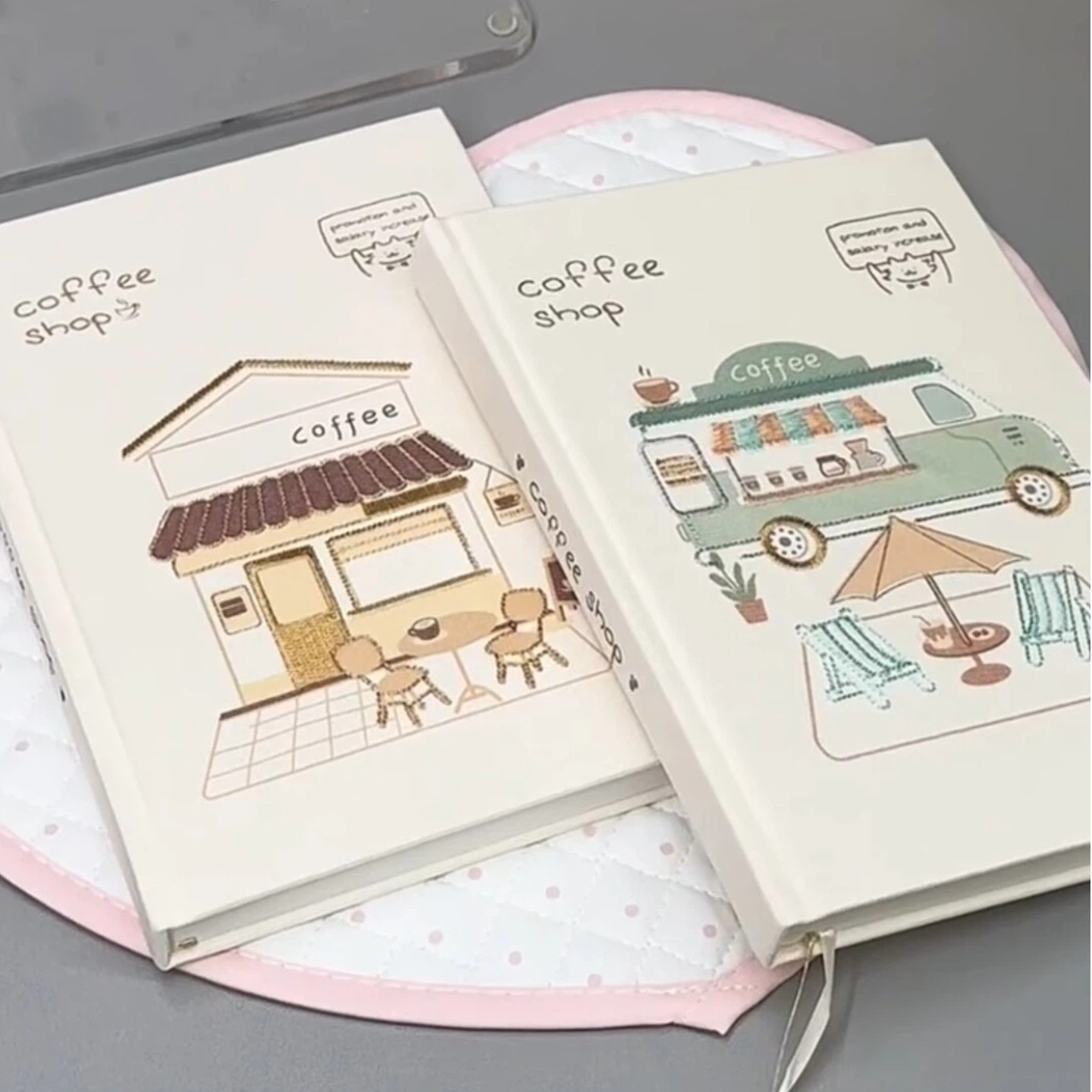 哄自己上学的美萌文具