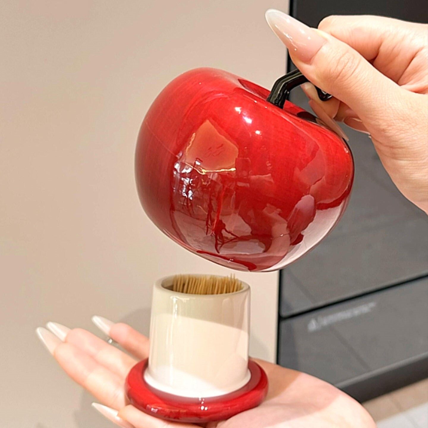 苹果牙签盒轻奢感棉签压线收纳盒家用餐厅厨房高级感桌面装饰摆件