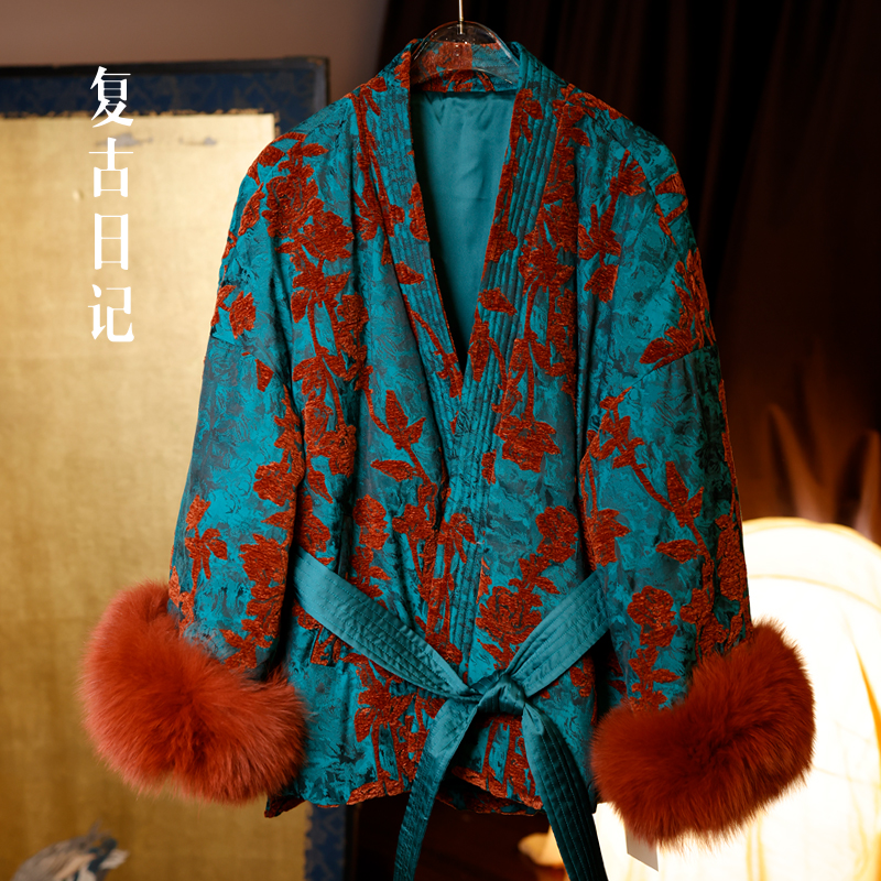 “折枝玫瑰”中式老钱古法漳绒狐狸毛交领鹅绒服25DR2277