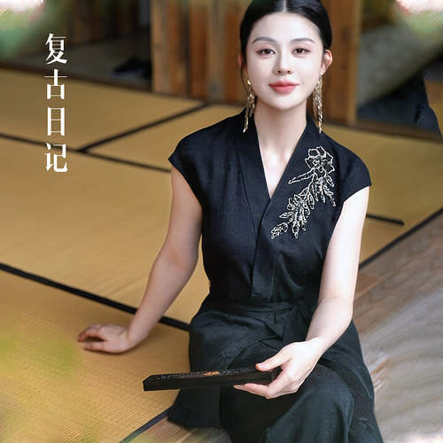 复古日记“墨枝牡丹”真丝花罗手工法绣汉服交领套装2F2A6995