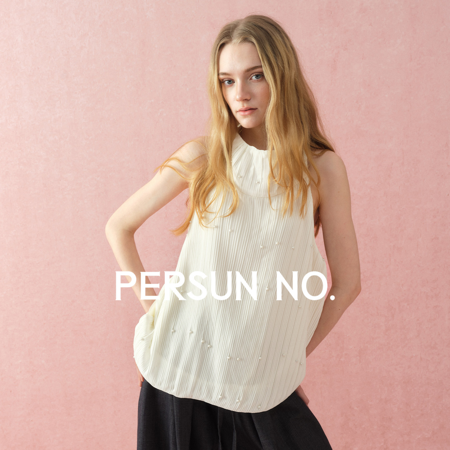 PERSUN NO.备述夏季新款莹润白工字压褶珍珠挂脖重工醋酸背心上衣