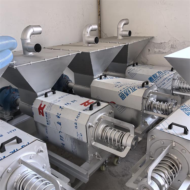 养殖厂猪粪螺旋挤压不锈钢脱水分离机鸭粪牛粪粪便固液干湿分离机