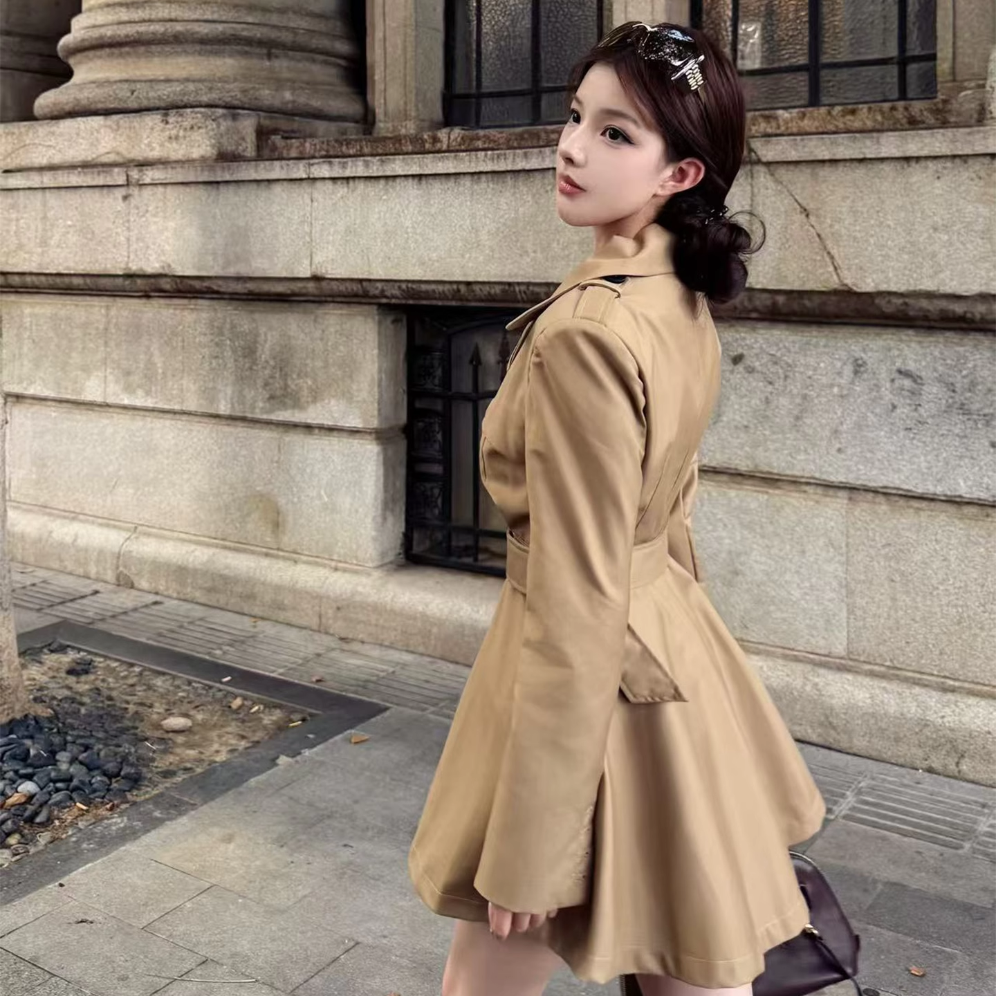 Layyyy卡其色收腰显瘦英伦风外套