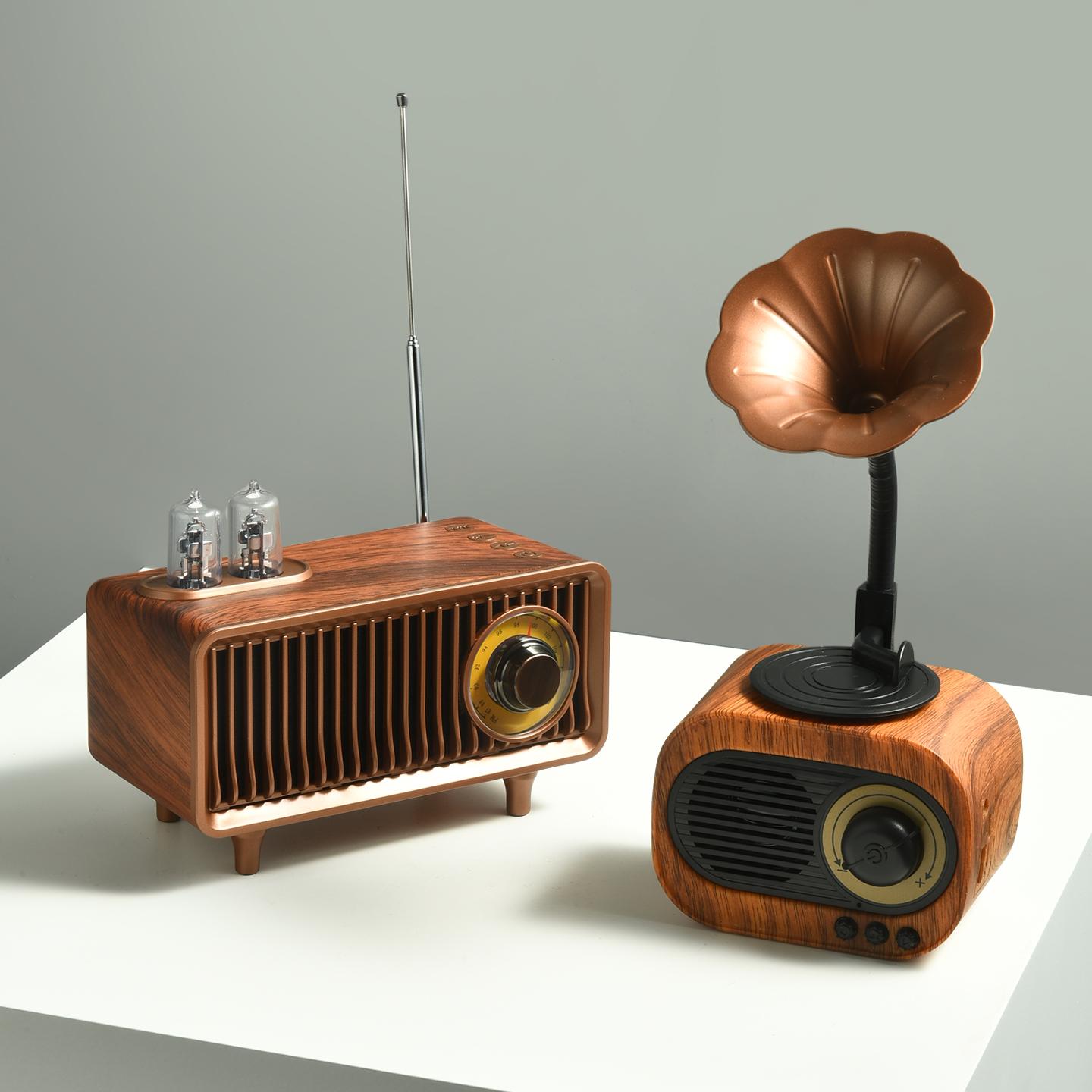 高档复古怀旧真音箱蓝牙迷你收音机礼物装饰办公桌木质创意小摆件