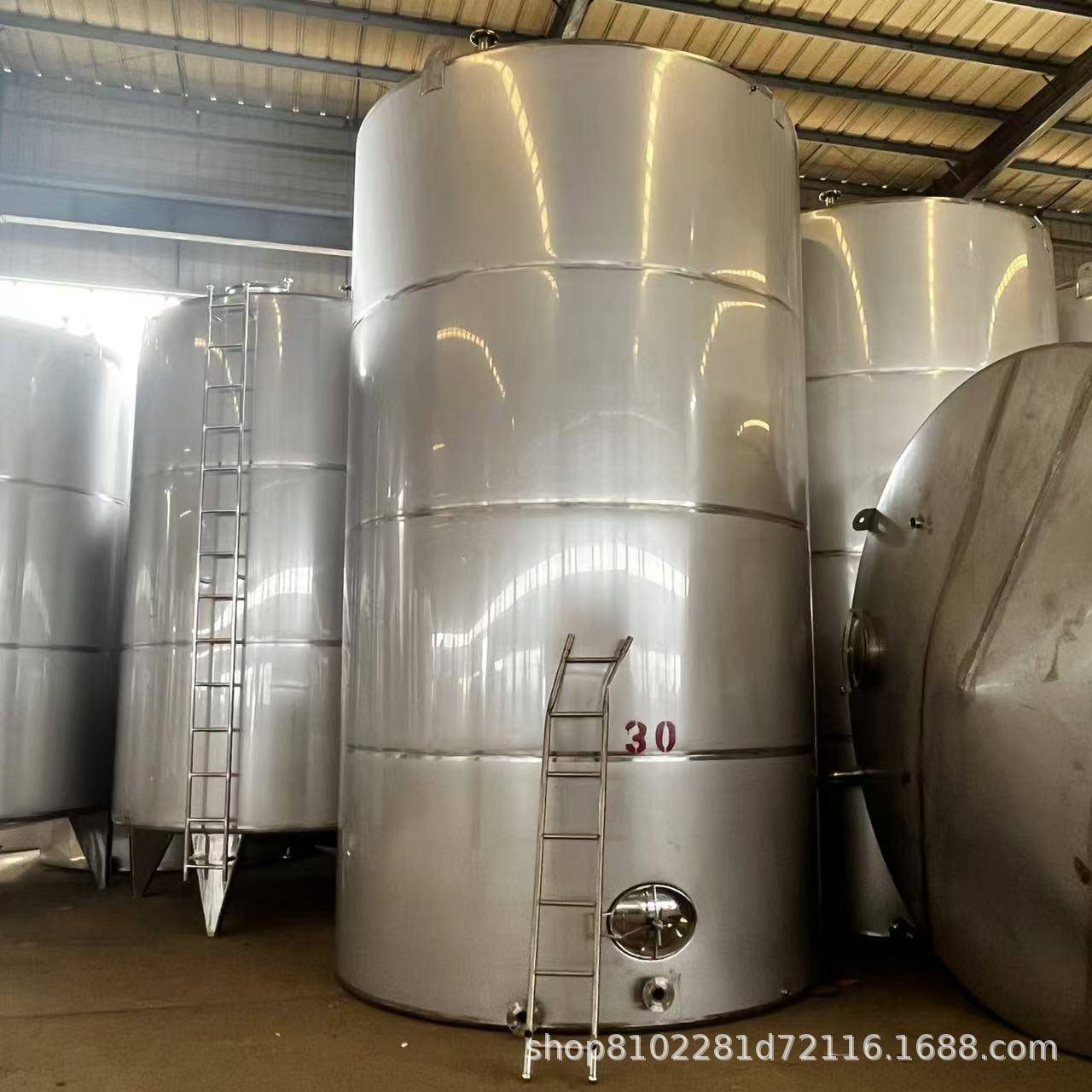不锈钢酒罐储罐立式密封罐304食品级葡萄酒酿酒设备白钢酒罐