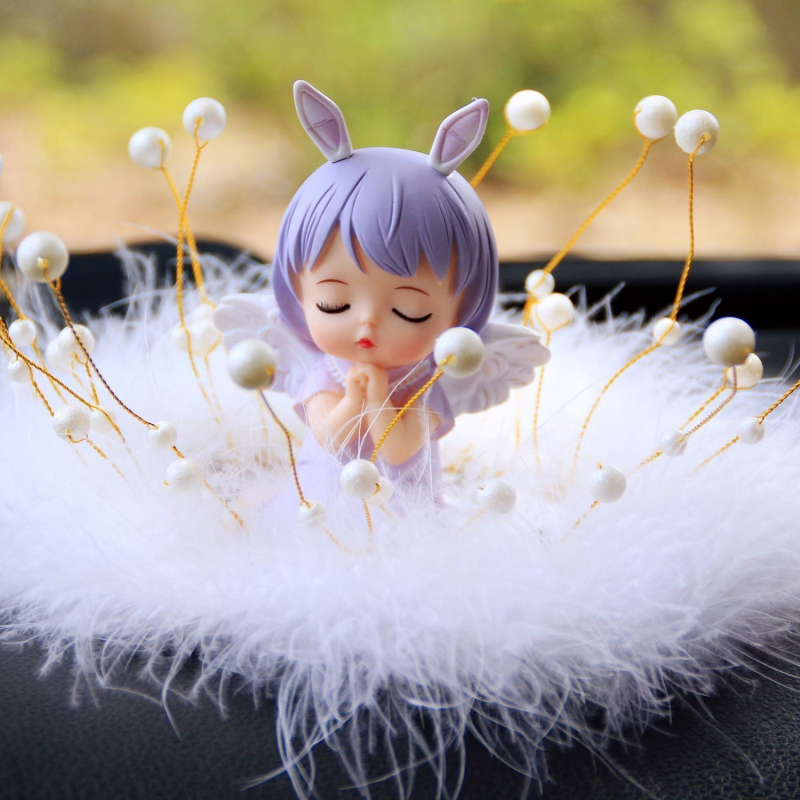 可爱天使车载摆件羽毛垫宝马三轮车比亚迪五菱宏光车内装饰品通用
