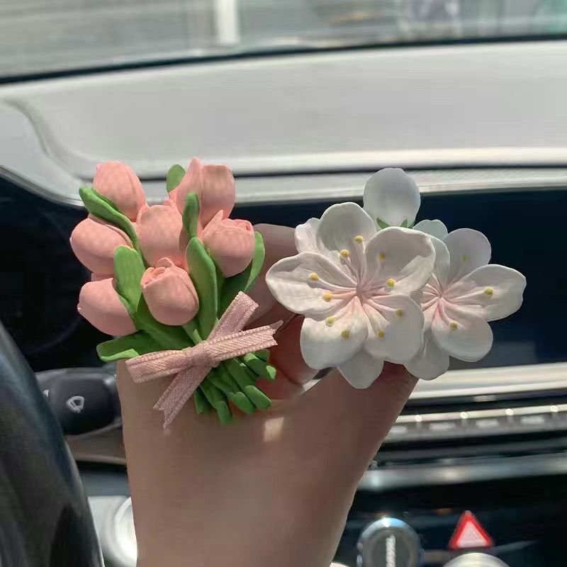 轻奢风桃花可爱粉色系花朵汽车空调出风口夹装饰品香水香薰扩香石