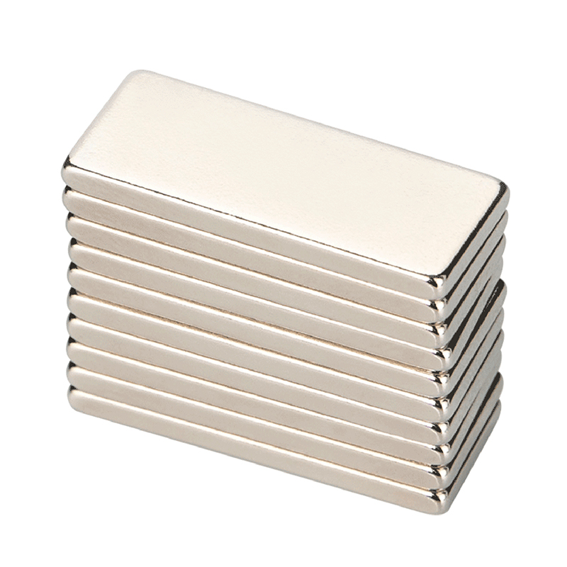 长方形磁铁25x10x2mm高强度强力吸铁器铁石条形钕磁钢小磁铁贴片