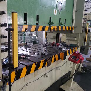 AYX50冲床光电四级光电保护装置双重自检安全光栅光幕传感器莱恩