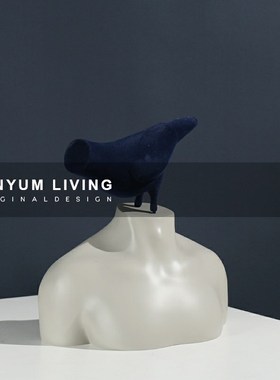 现代轻奢植绒人物艺术摆件创意雕塑家居摆放玄Q关柜台客厅软装饰