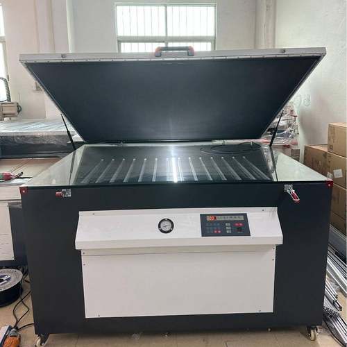 全自动曝光机LED灯晒网机晒版机真空晒网版机厂家直供多买有优惠