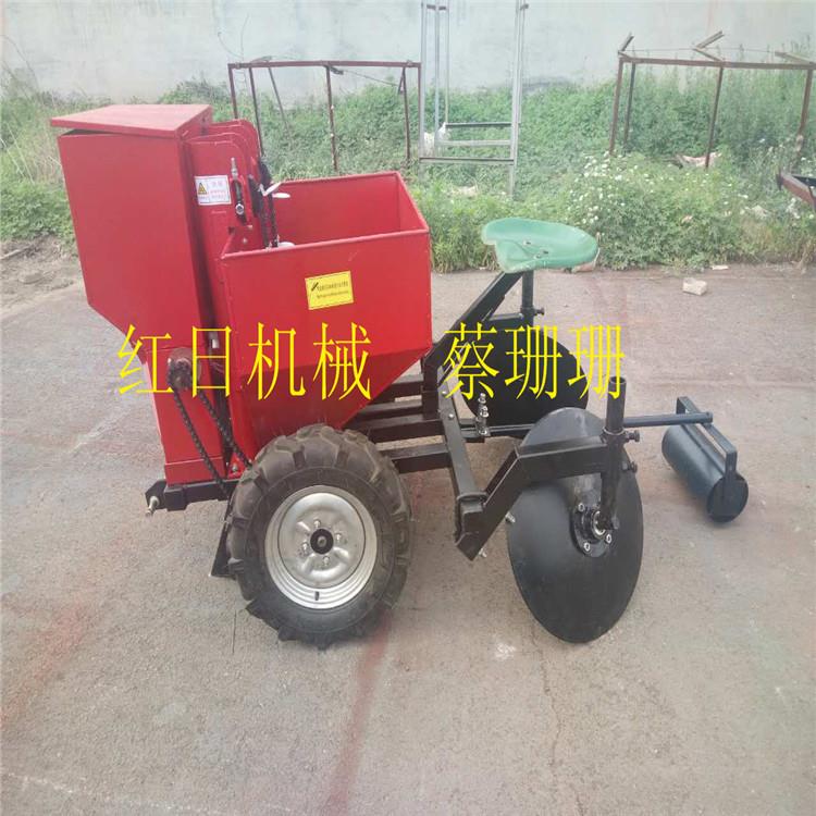 红日土豆种植机出口土豆种植机腹膜喷药一体机播种机