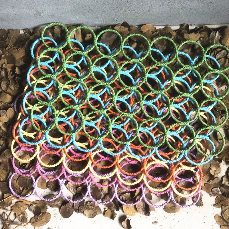 幼儿园墙面装饰空中吊饰彩色圈圈挂饰围巾架教室走廊墙壁区角包邮