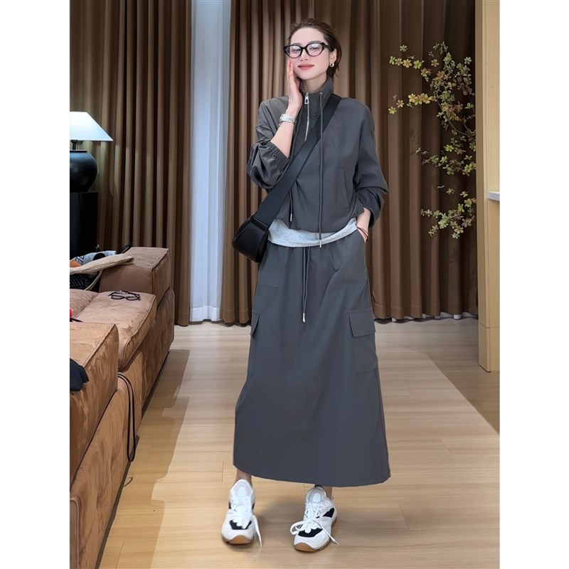 2025春款小众设计极简风立领冲锋衣半裙套装 2503C1184