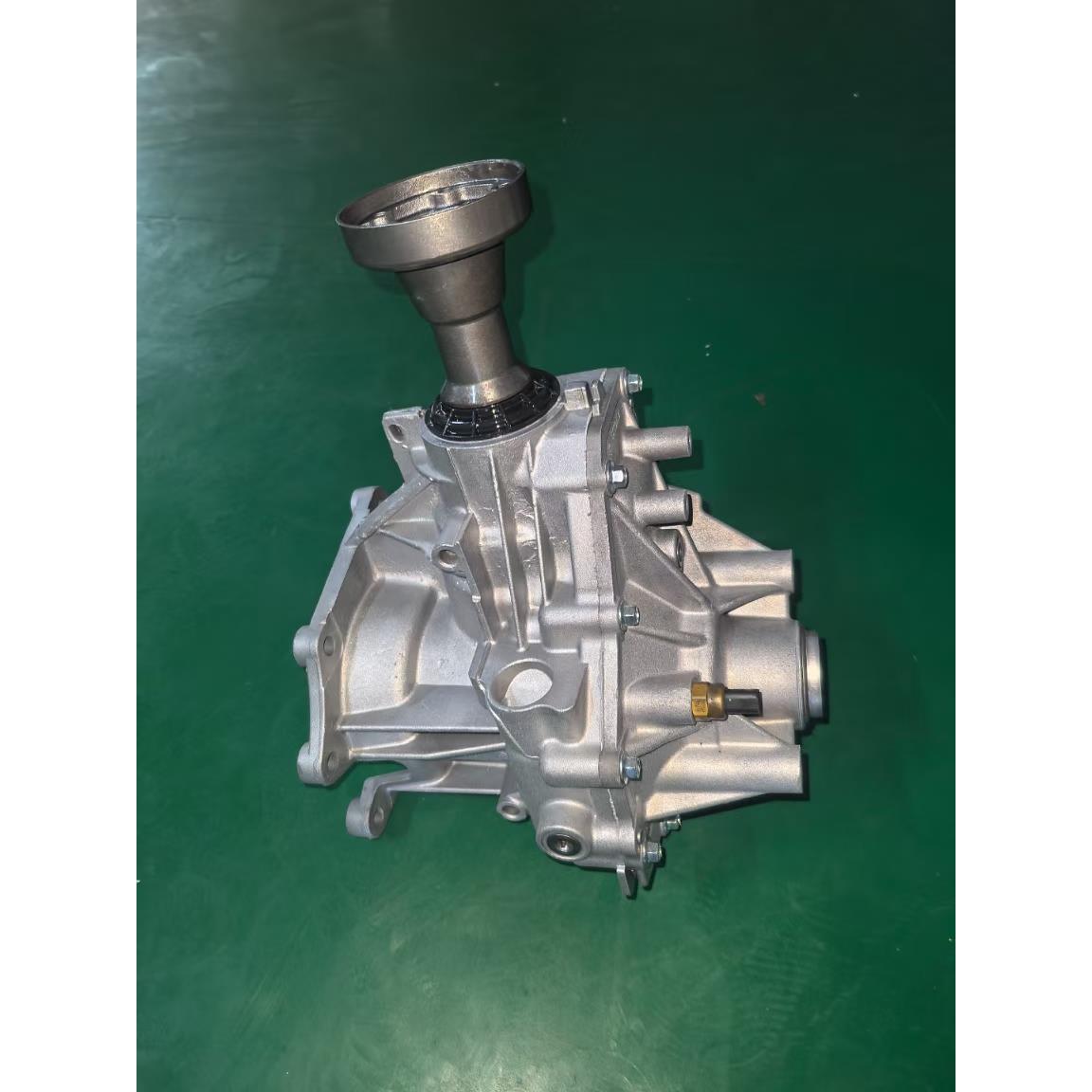 适用翼虎福特探险者撼路者锐界2.3T2.7T前后差速器分动变速箱总成